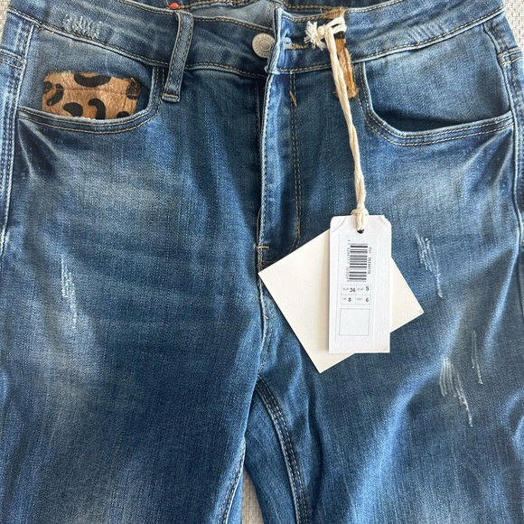 Blue Denim Women's Jeans - Picture 2 of 5